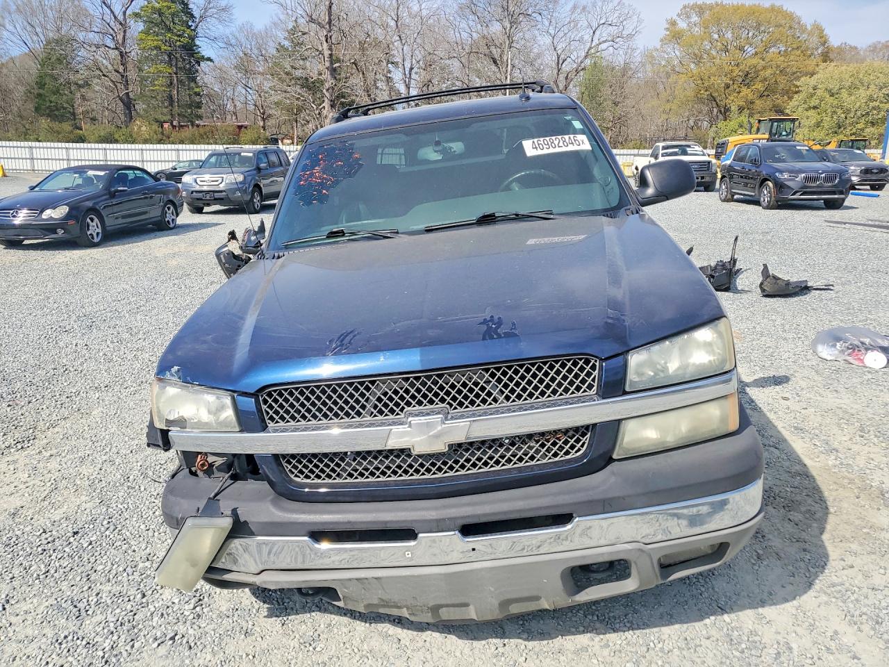 2004 CHEVROLET AVALANCHE K1500 photo 9