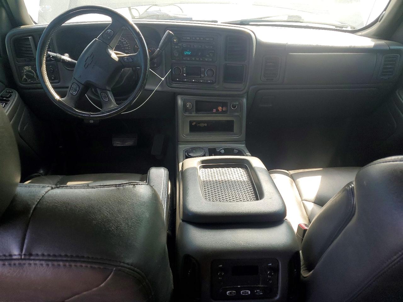 2004 CHEVROLET AVALANCHE K1500 photo 15
