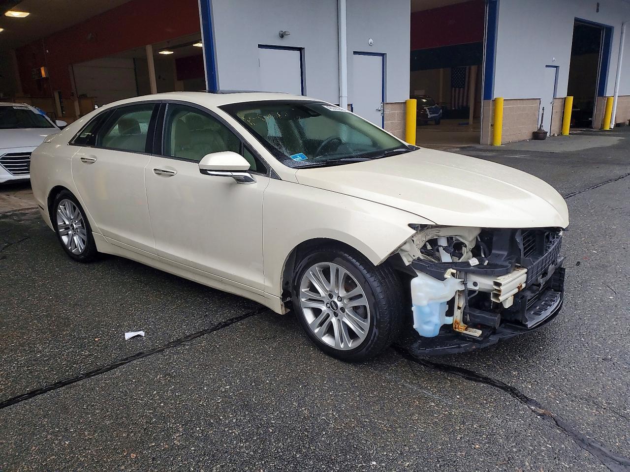 2014 LINCOLN MKZ HYBRID photo 4