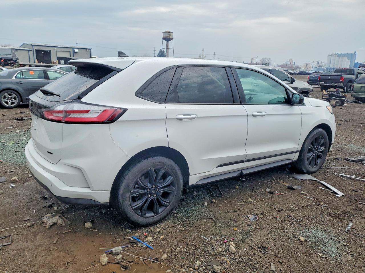 2024 FORD EDGE SE photo 5
