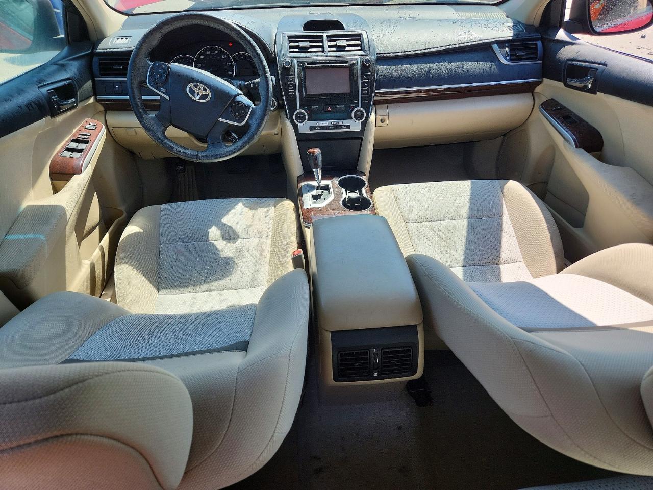 2012 TOYOTA CAMRY XLE photo 15