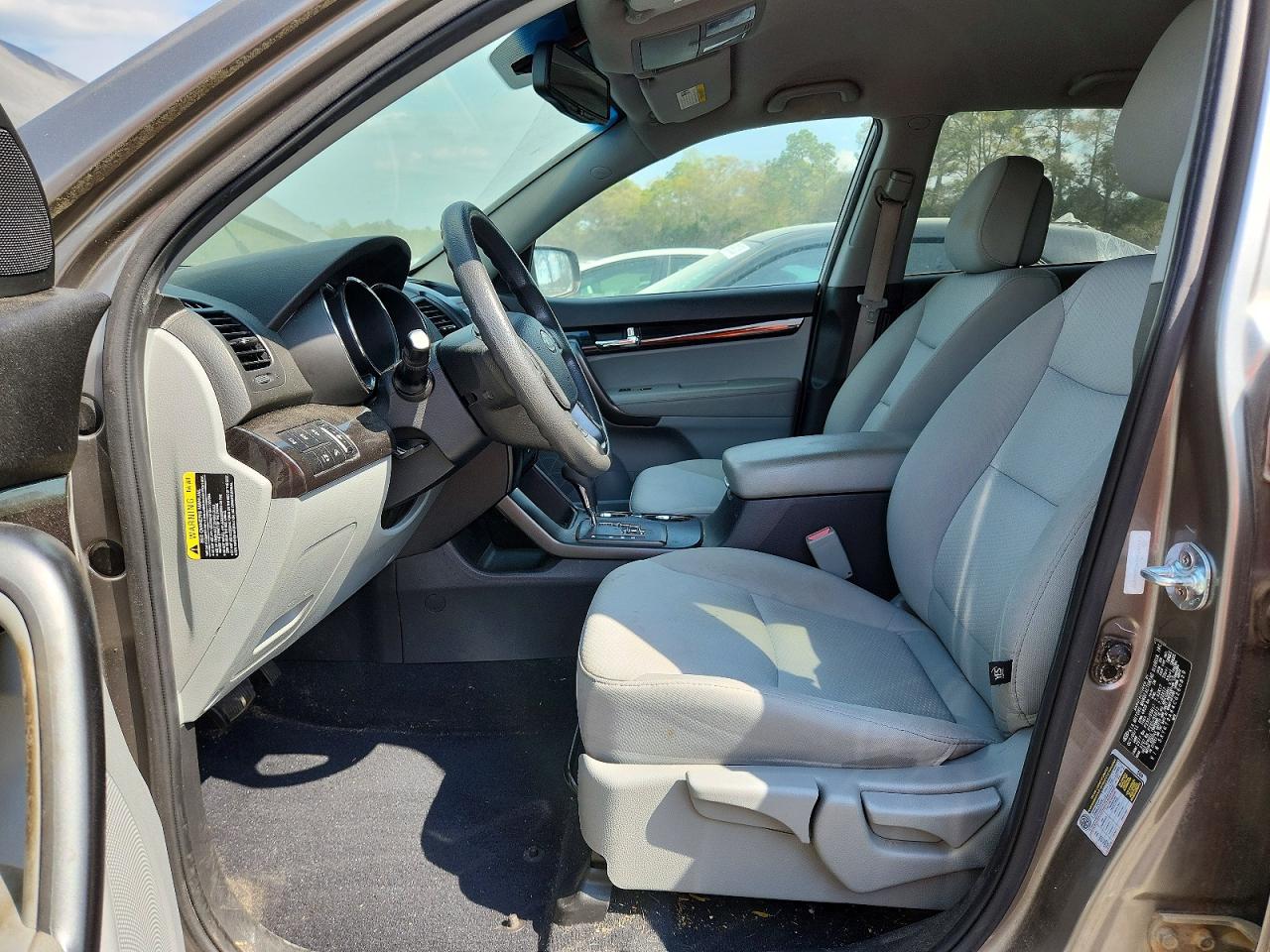 2012 KIA SORENTO LX photo 19