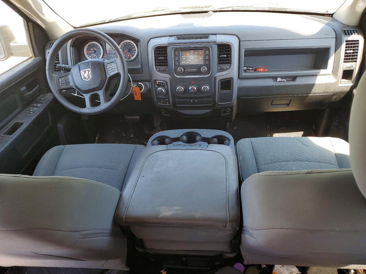 2018 RAM 1500 ST photo 22