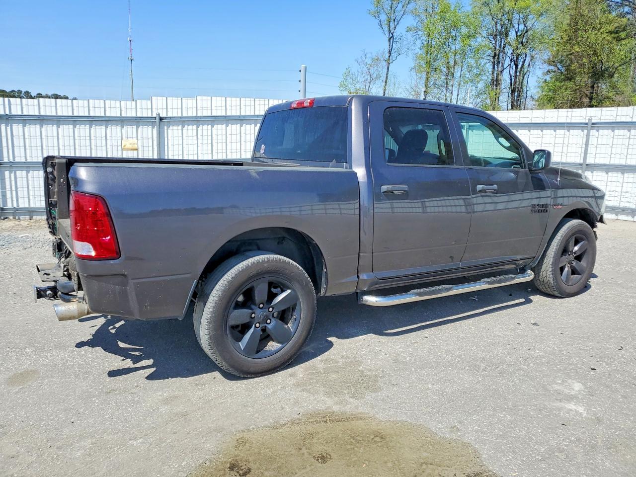 2018 RAM 1500 ST photo 7