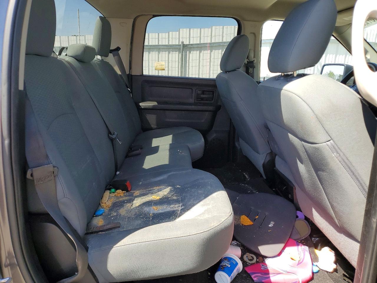 2018 RAM 1500 ST photo 28