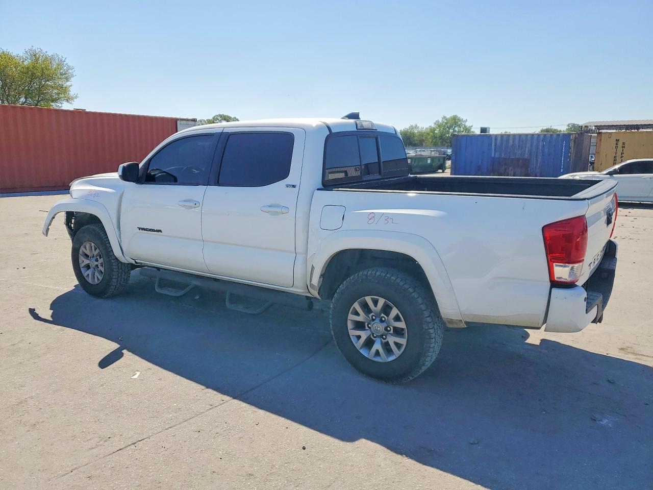 2017 TOYOTA TACOMA SR5 V6 photo 2