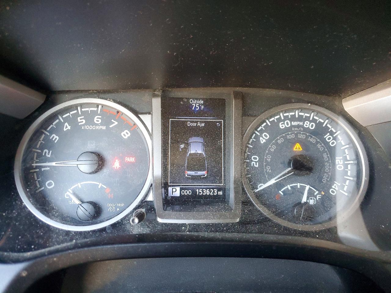 2017 TOYOTA TACOMA SR5 V6 photo 9