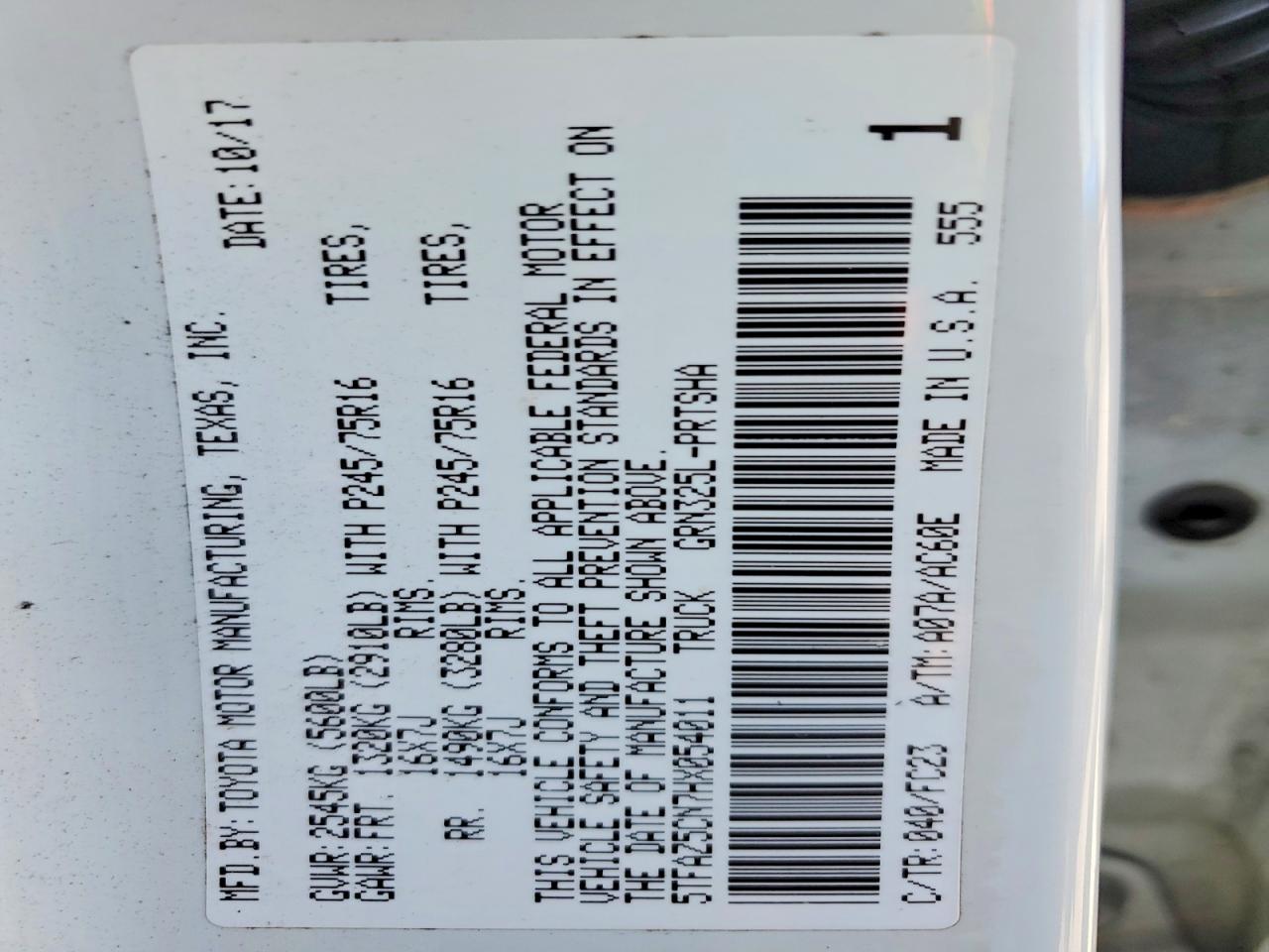 2017 TOYOTA TACOMA SR5 V6 photo 12