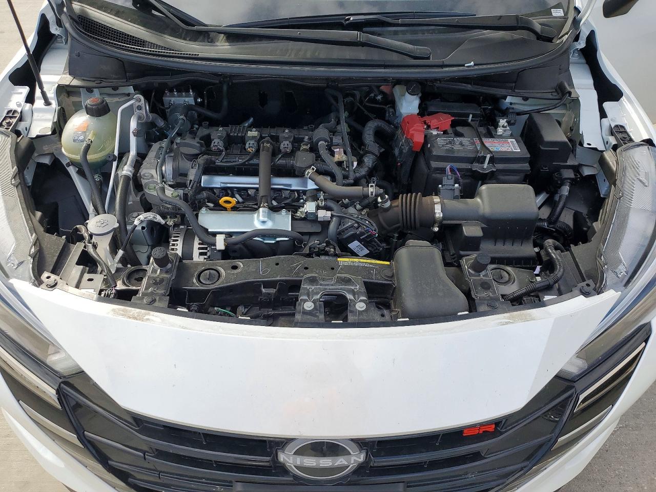 2025 NISSAN VERSA SR photo 11