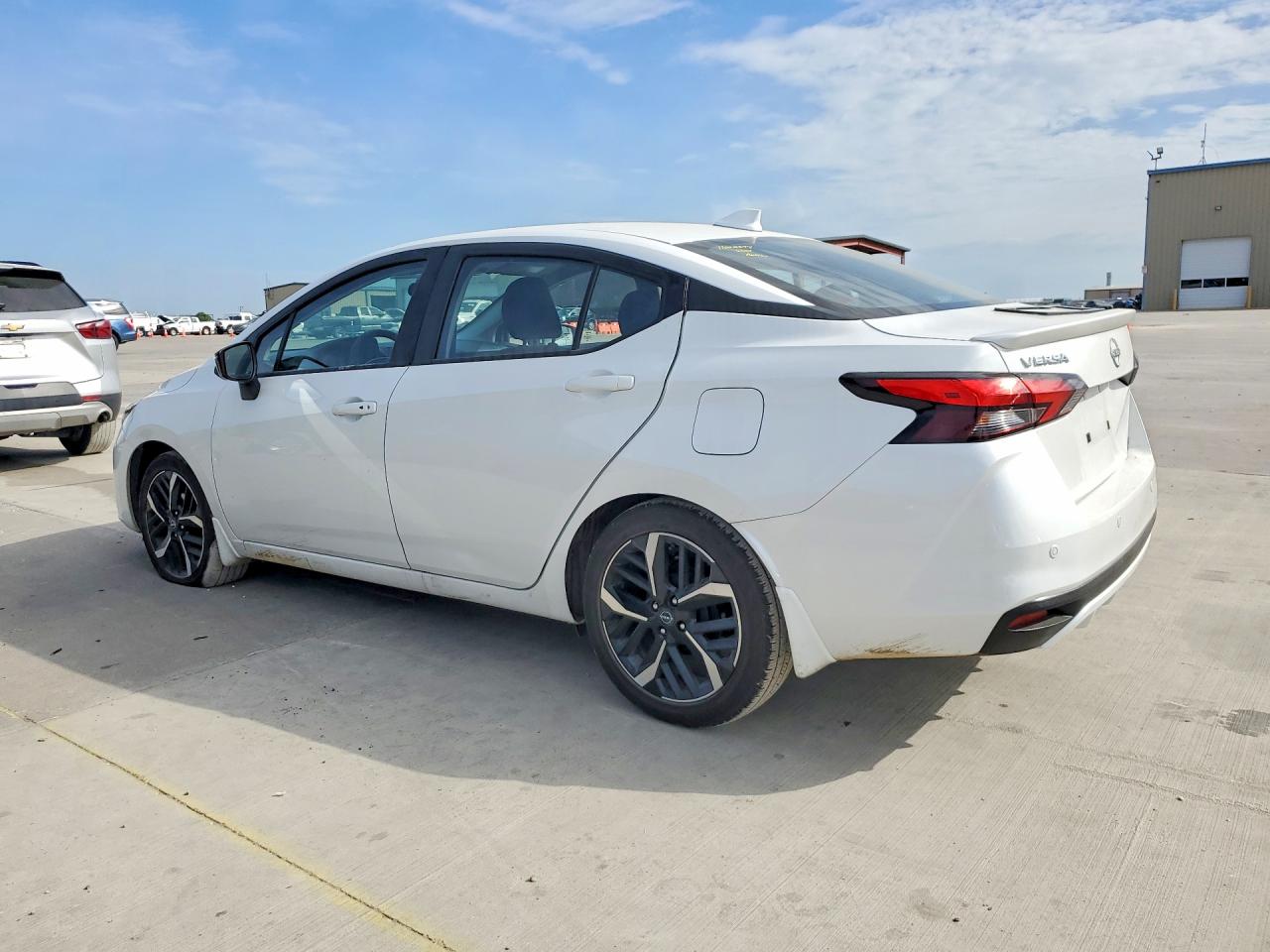 2025 NISSAN VERSA SR photo 2
