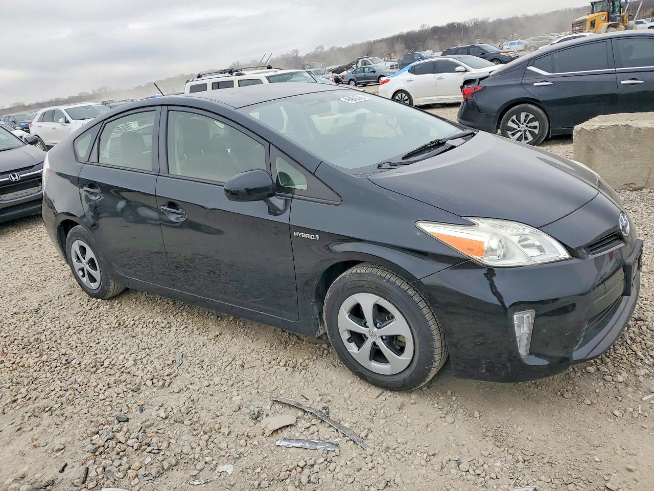 2015 TOYOTA PRIUS THREE photo 4