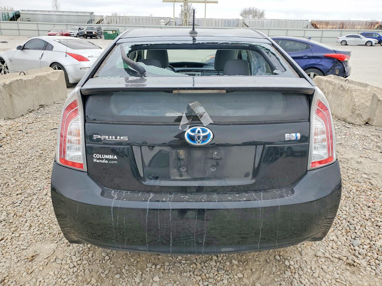 2015 TOYOTA PRIUS THREE photo 6