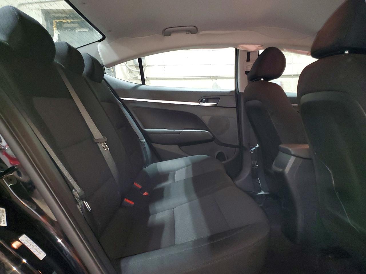 2020 HYUNDAI ELANTRA SE photo 10