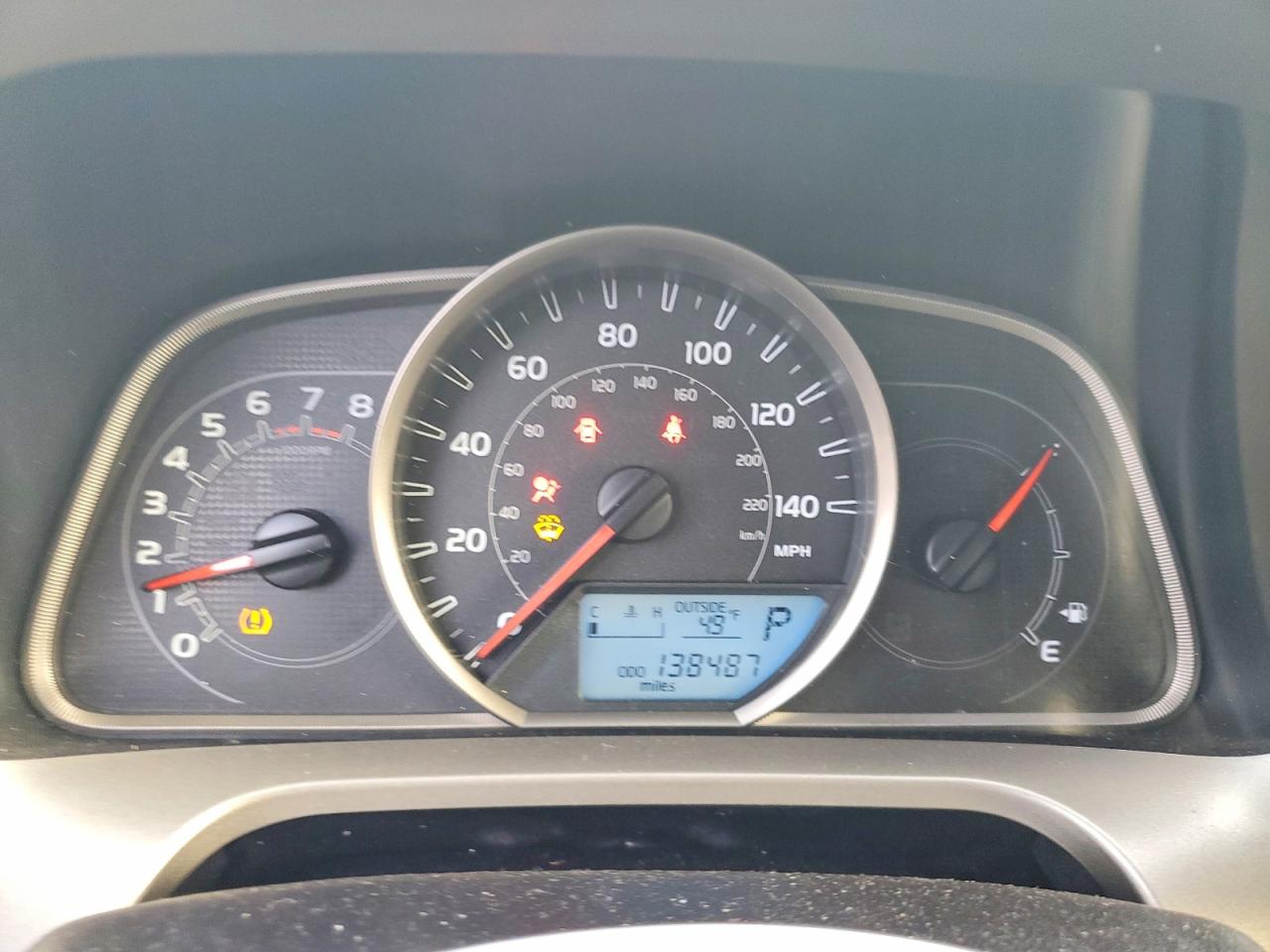 2015 TOYOTA RAV4 XLE photo 17