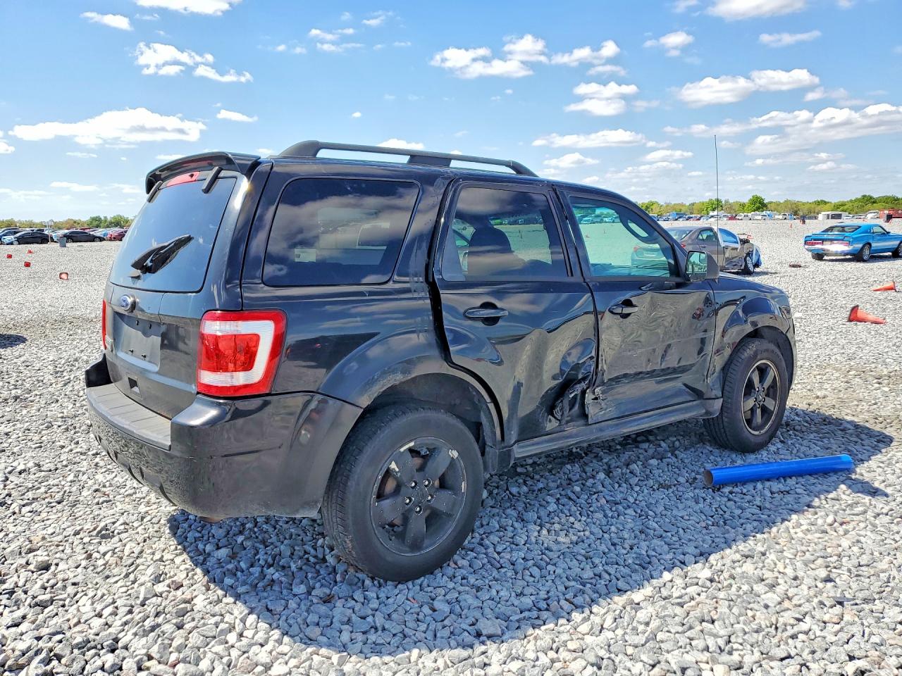 2012 FORD ESCAPE XLT photo 3