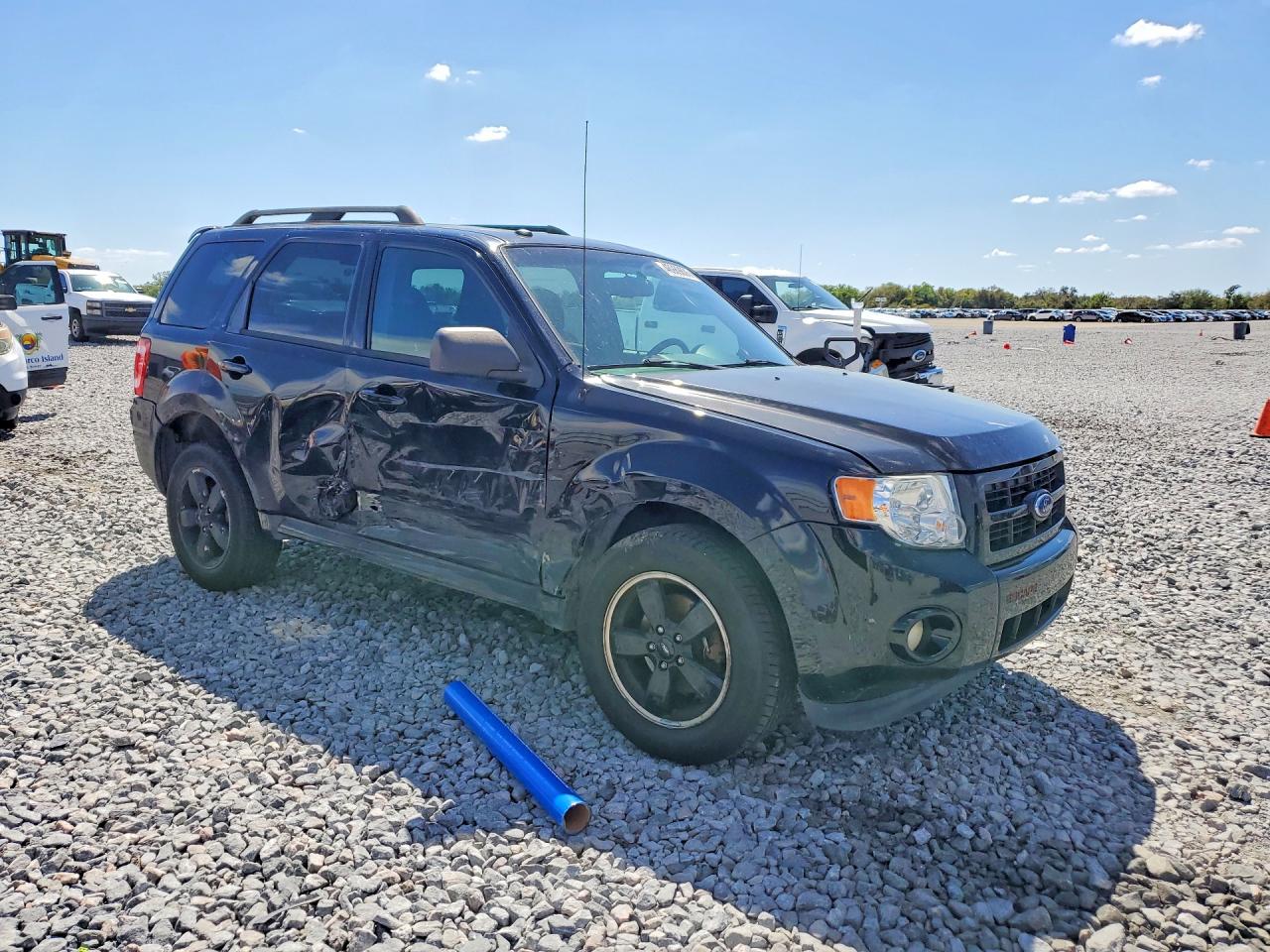 2012 FORD ESCAPE XLT photo 4