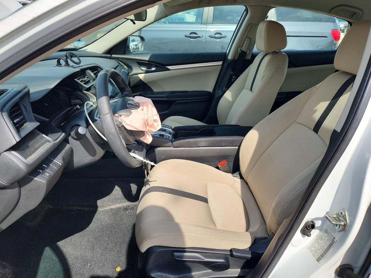 2020 HONDA CIVIC LX photo 7