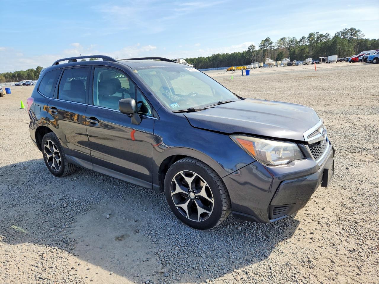 2015 SUBARU FORESTER photo 10