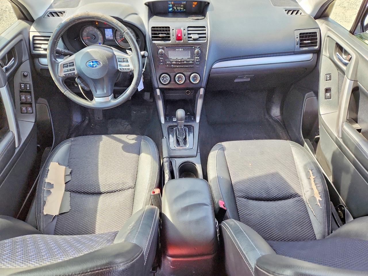 2015 SUBARU FORESTER photo 22