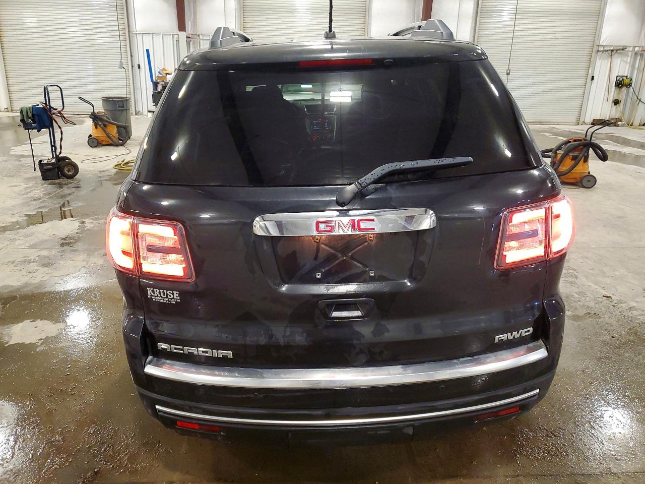2015 GMC ACADIA SLE photo 6
