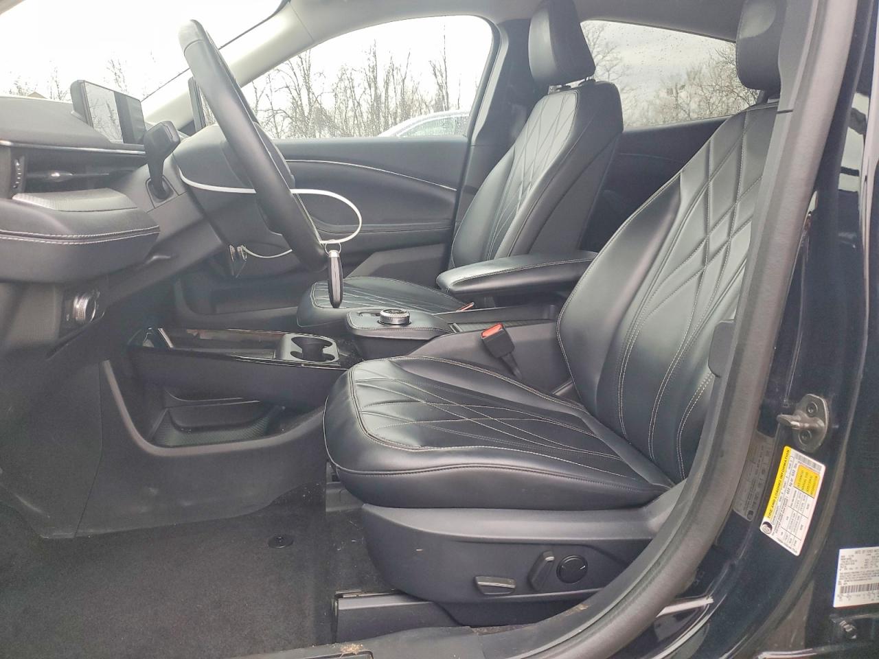 2021 FORD MUSTANG MACH-E SELECT photo 19