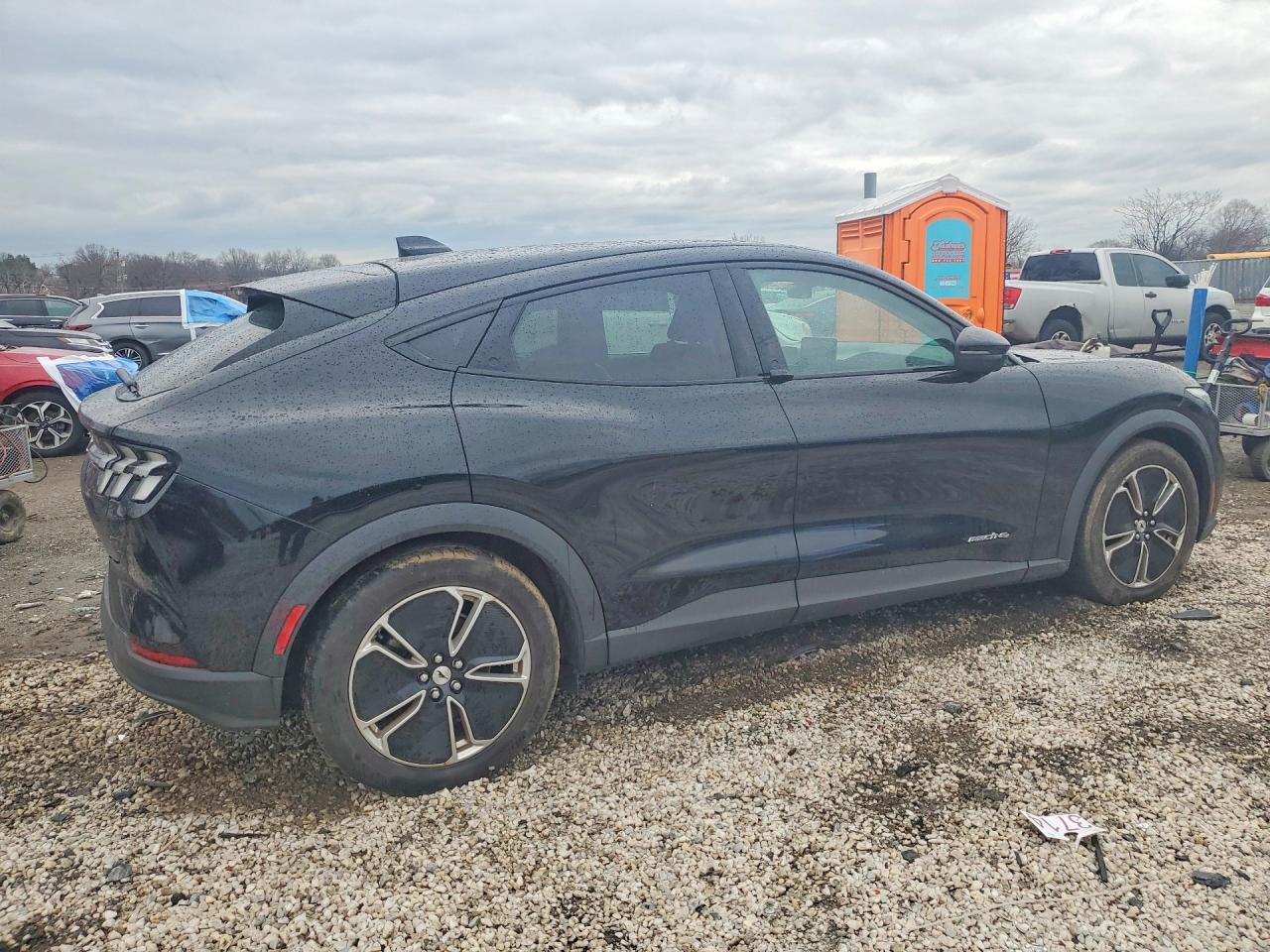 2021 FORD MUSTANG MACH-E SELECT photo 7