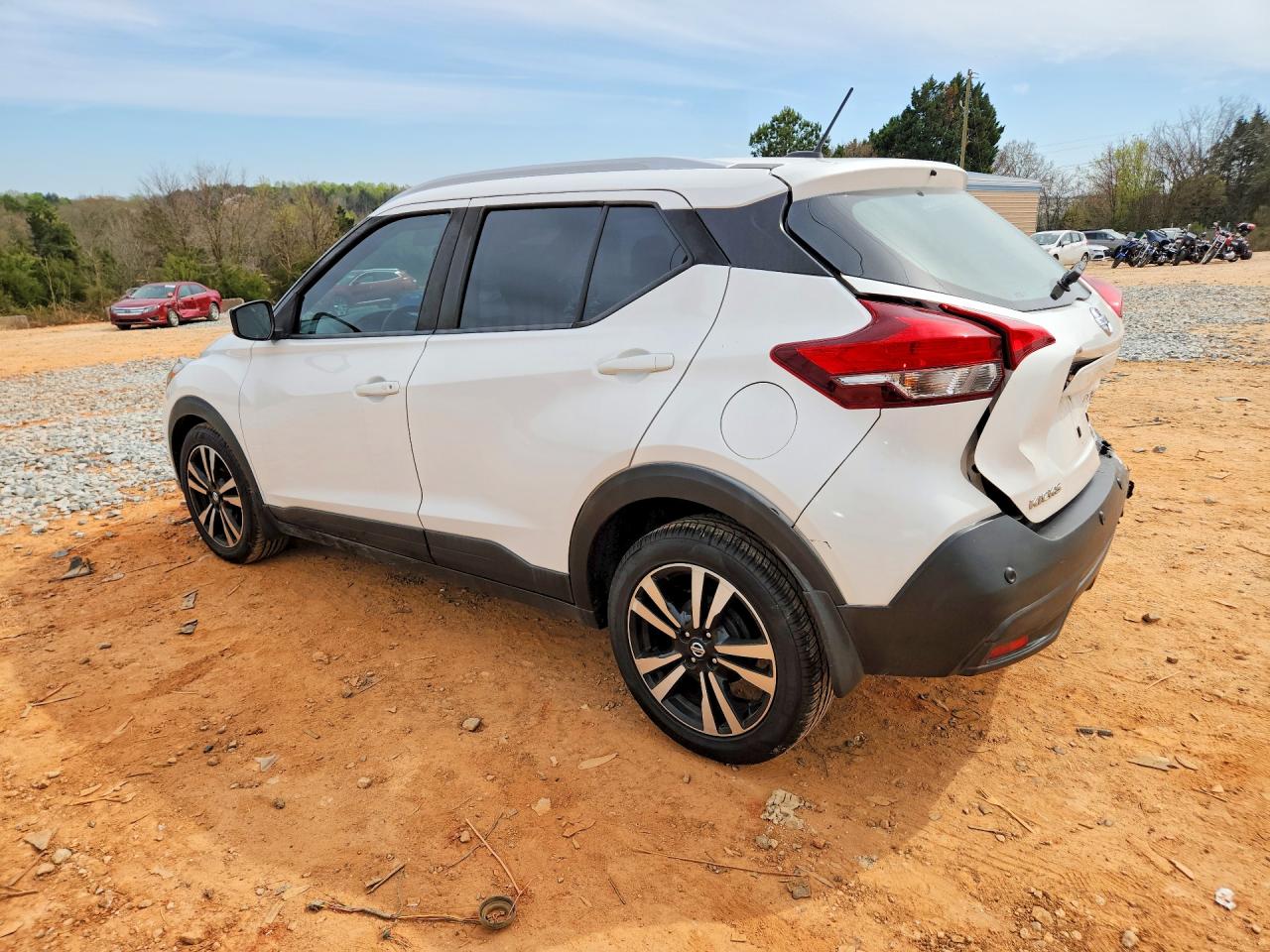 2020 NISSAN KICKS SV photo 3