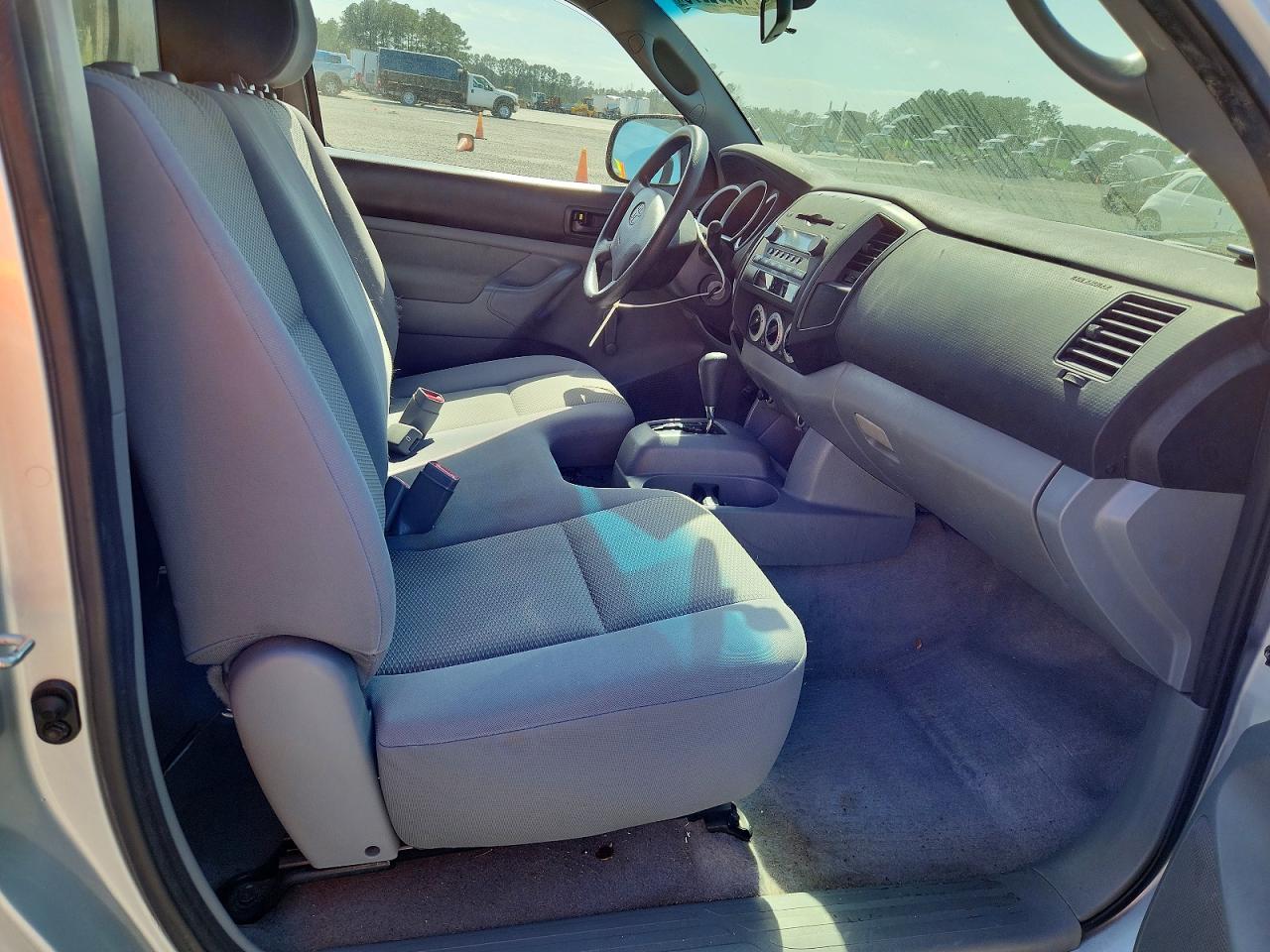 2007 TOYOTA TACOMA BASE photo 28