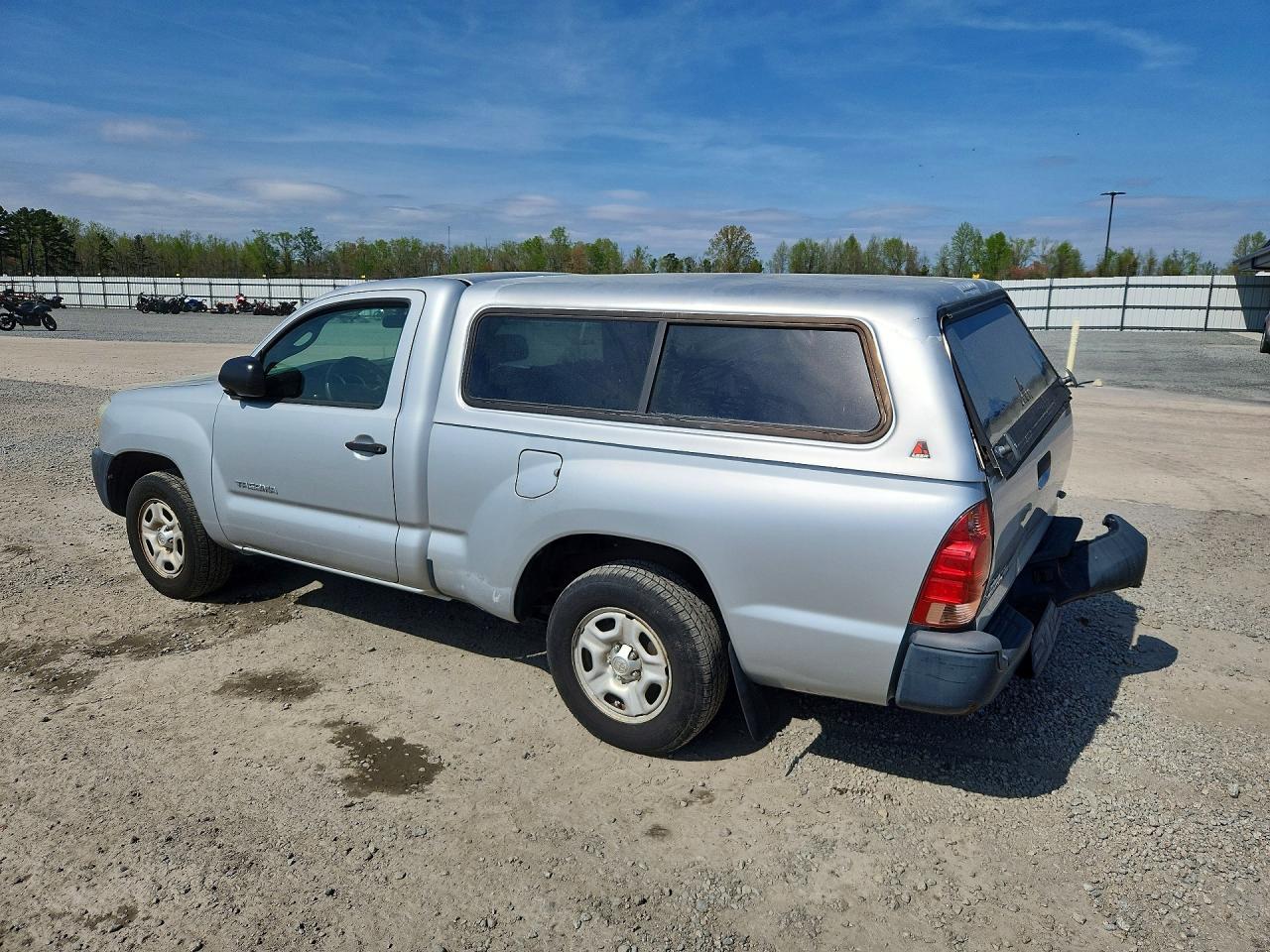 2007 TOYOTA TACOMA BASE photo 4