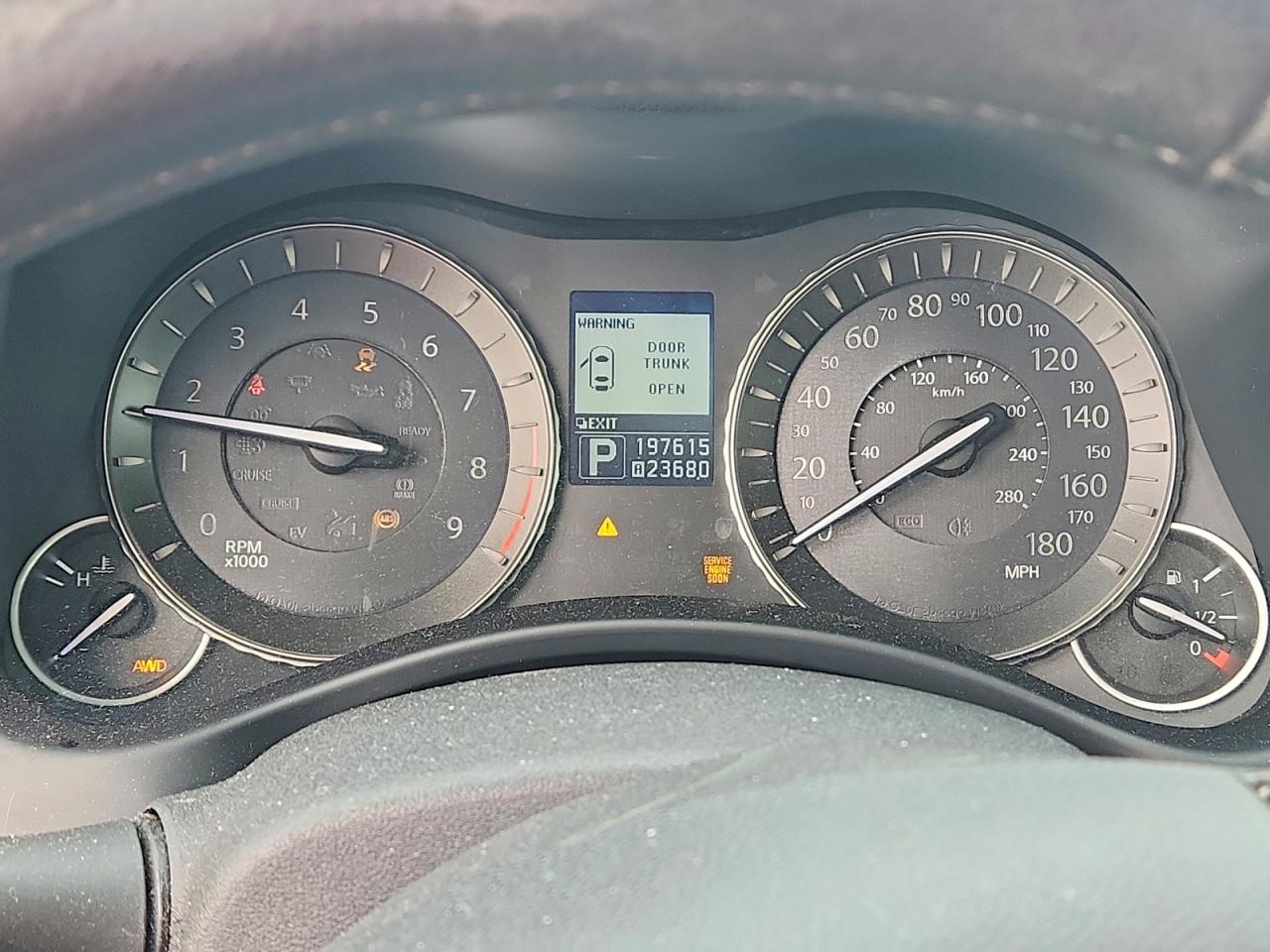 2012 INFINITI M37 X photo 25