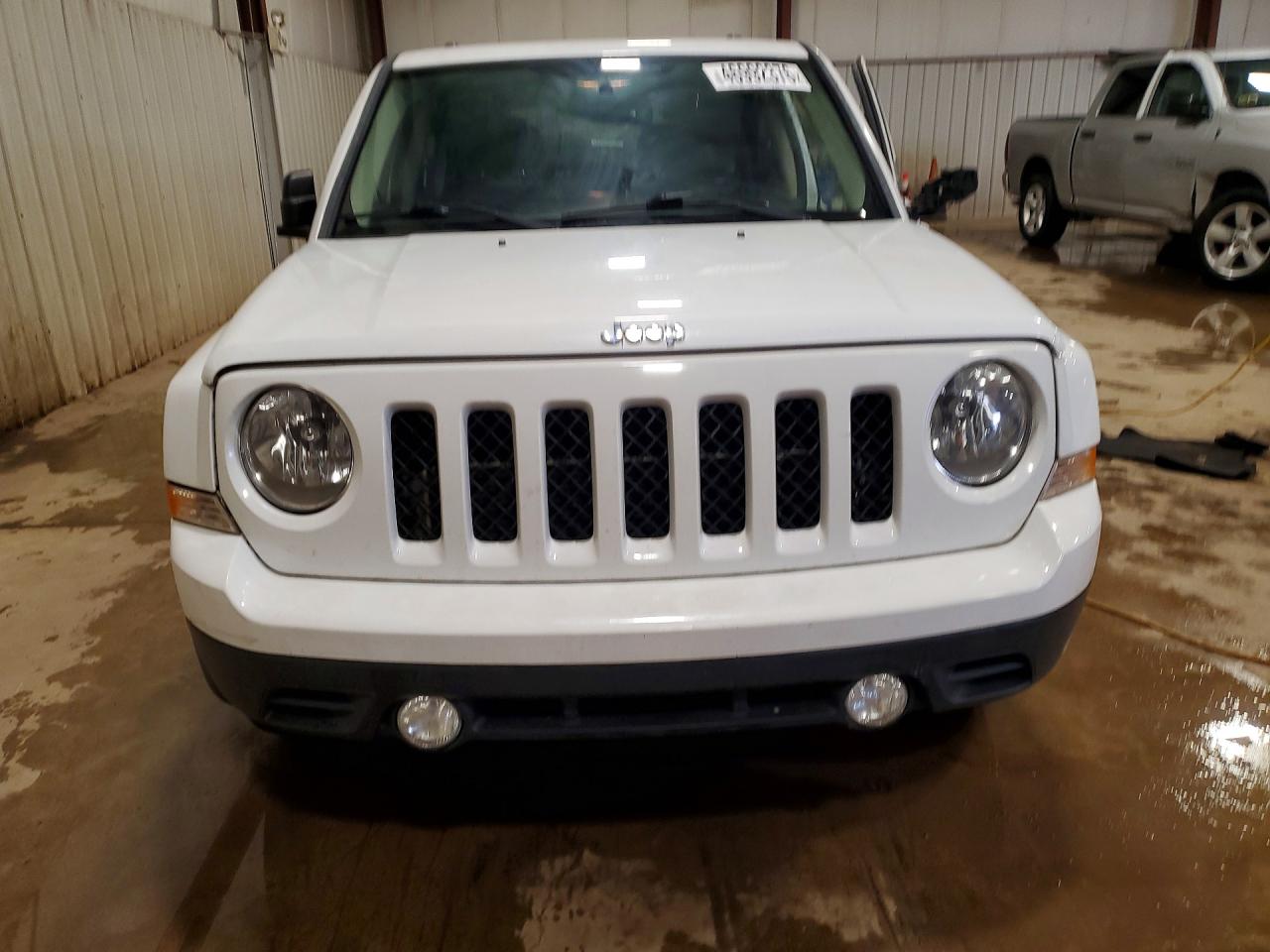 2015 JEEP PATRIOT LATITUDE photo 9