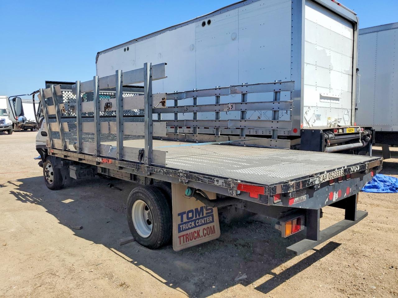 2006 ISUZU NPR FLATBED TRUCK photo 4
