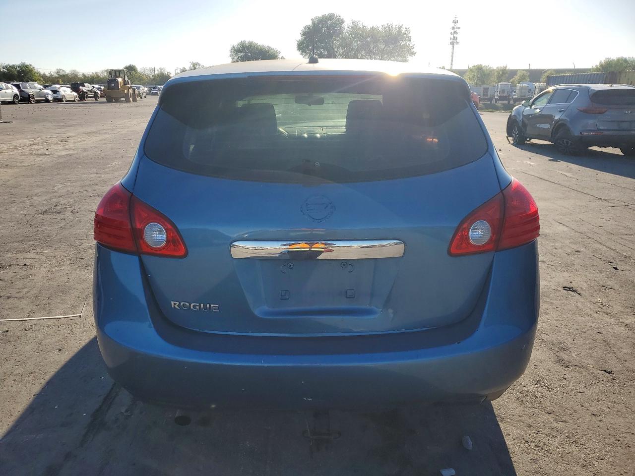 2013 NISSAN ROGUE S photo 11