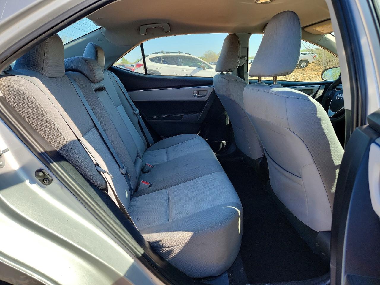 2016 TOYOTA COROLLA LE photo 19