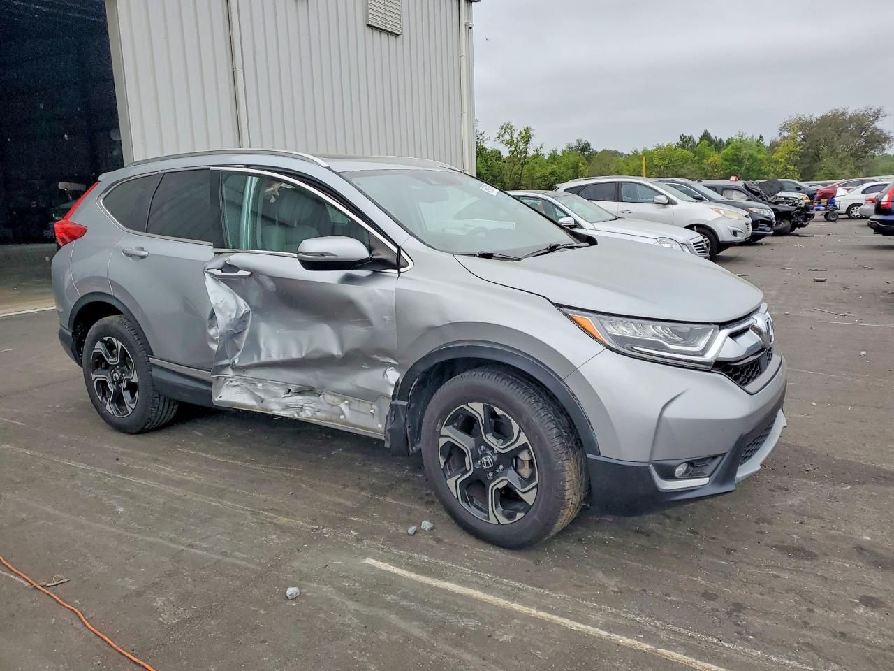 2017 HONDA CR-V TOURING photo 7