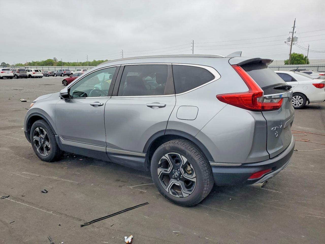 2017 HONDA CR-V TOURING photo 3
