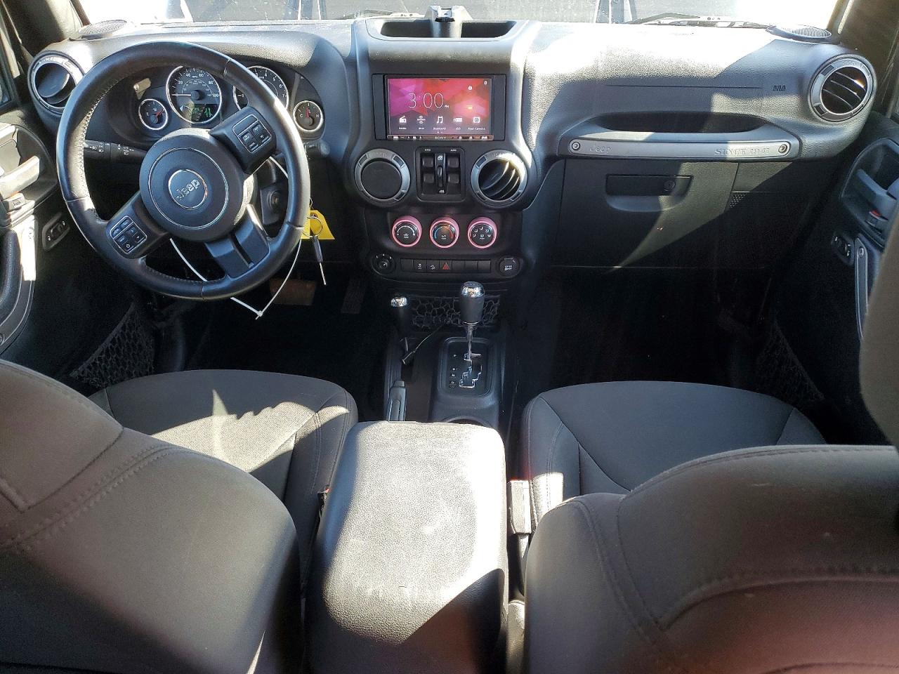 2016 JEEP WRANGLER UNLIMITED SPORT photo 15
