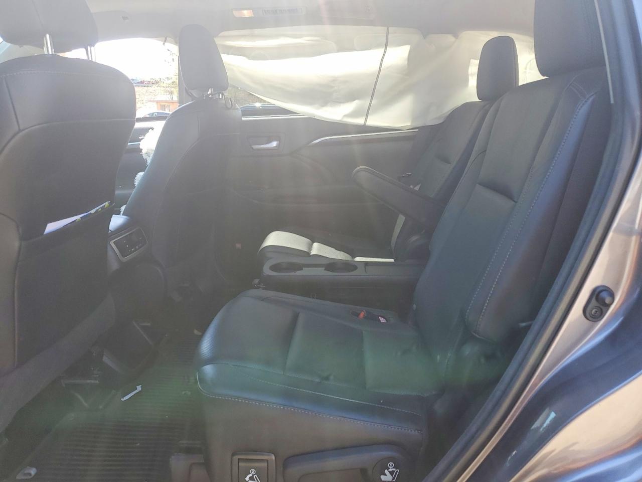 2015 TOYOTA HIGHLANDER HYBRID LIMITED photo 11