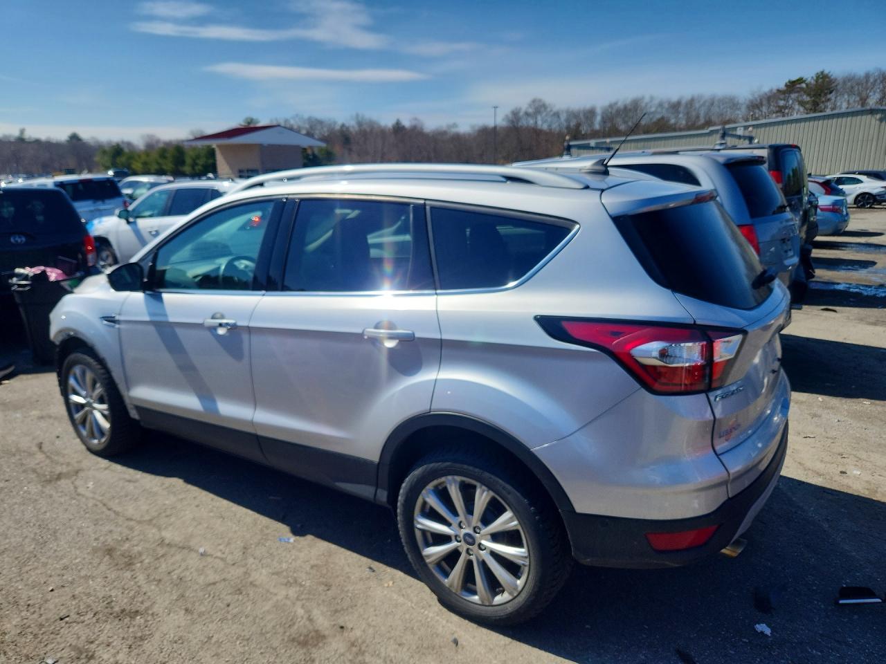 2018 FORD ESCAPE TITANIUM photo 2