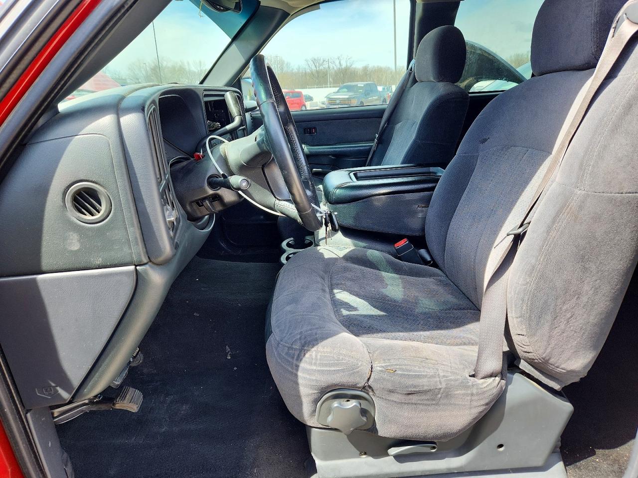 2002 CHEVROLET SILVERADO C1500 photo 19