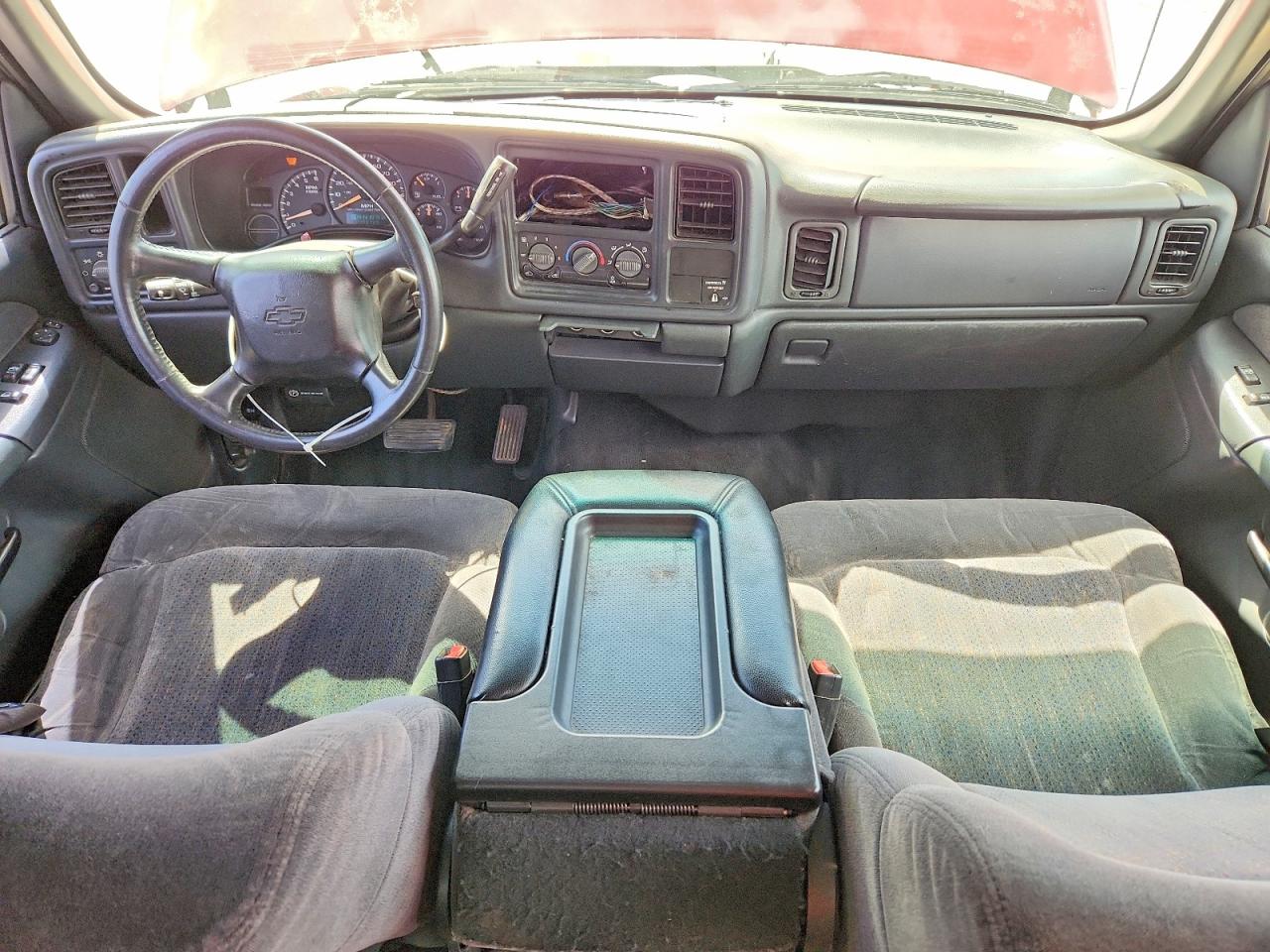 2002 CHEVROLET SILVERADO C1500 photo 22