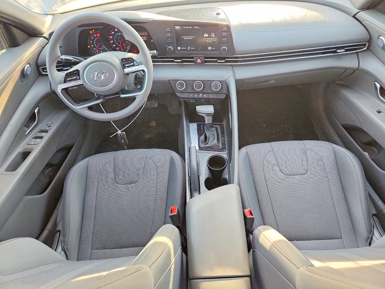 2023 HYUNDAI ELANTRA SE photo 22