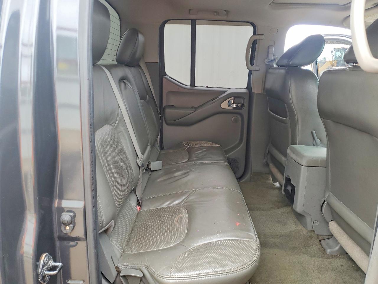 2010 NISSAN FRONTIER SE V6 photo 19