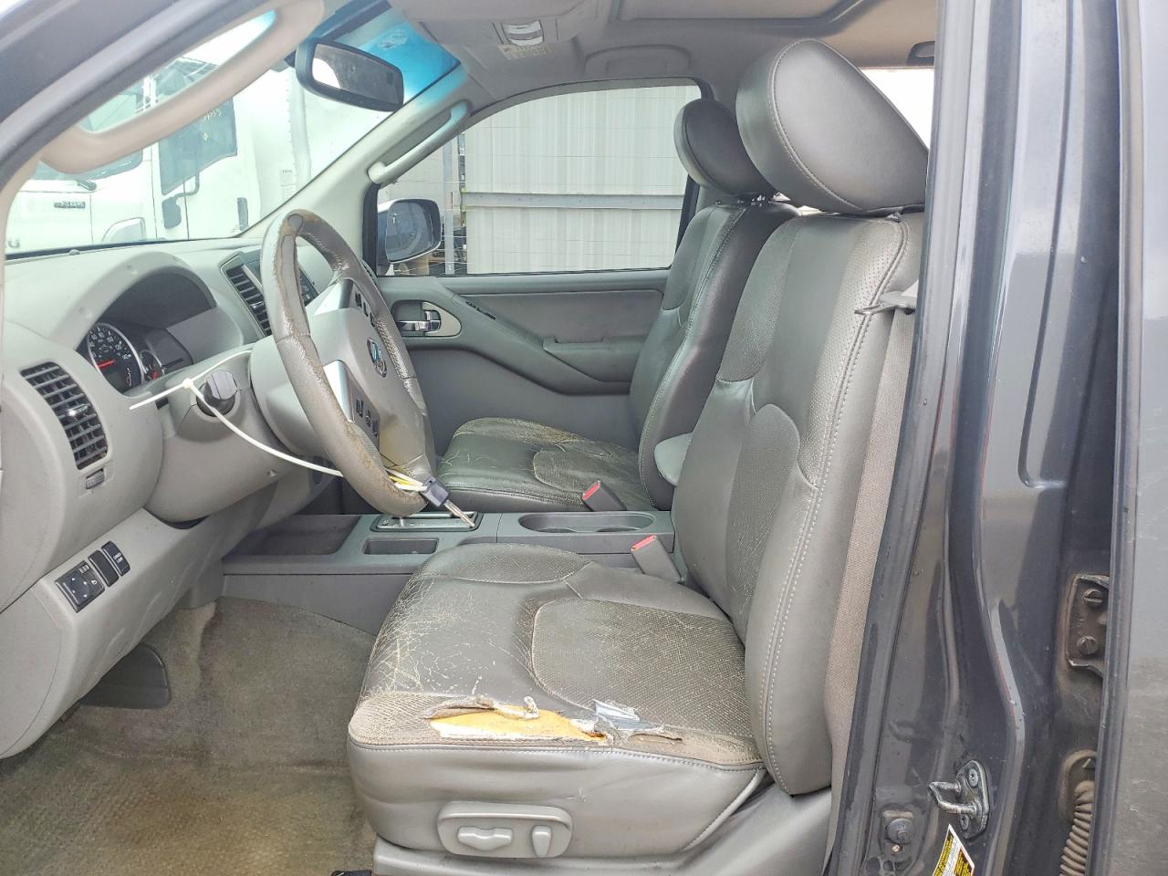 2010 NISSAN FRONTIER SE V6 photo 13