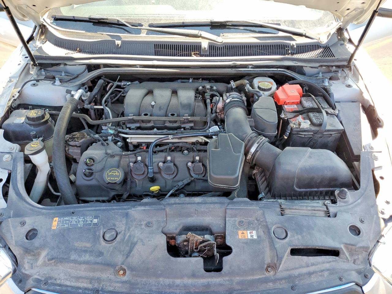 2018 FORD TAURUS SEL photo 21