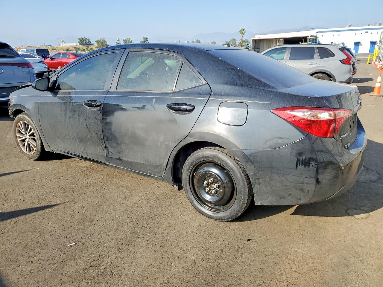 2019 TOYOTA COROLLA LE photo 3