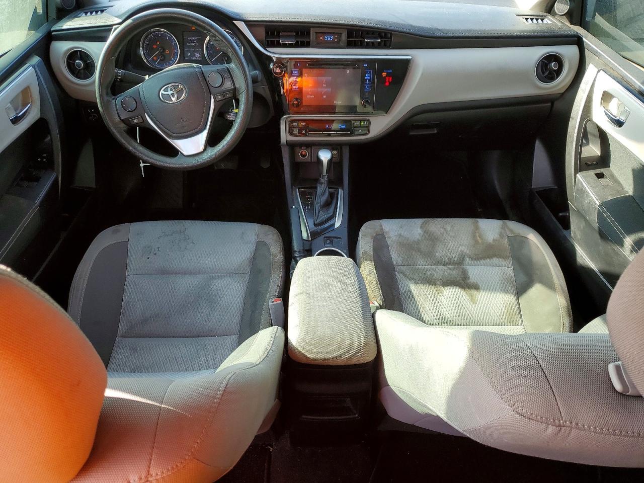 2019 TOYOTA COROLLA LE photo 15