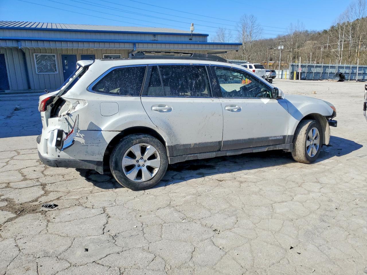 2011 SUBARU OUTBACK 2.5I PREMIUM photo 3