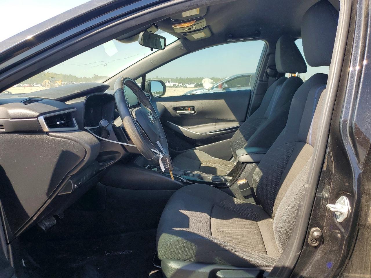 2020 TOYOTA COROLLA SE photo 13