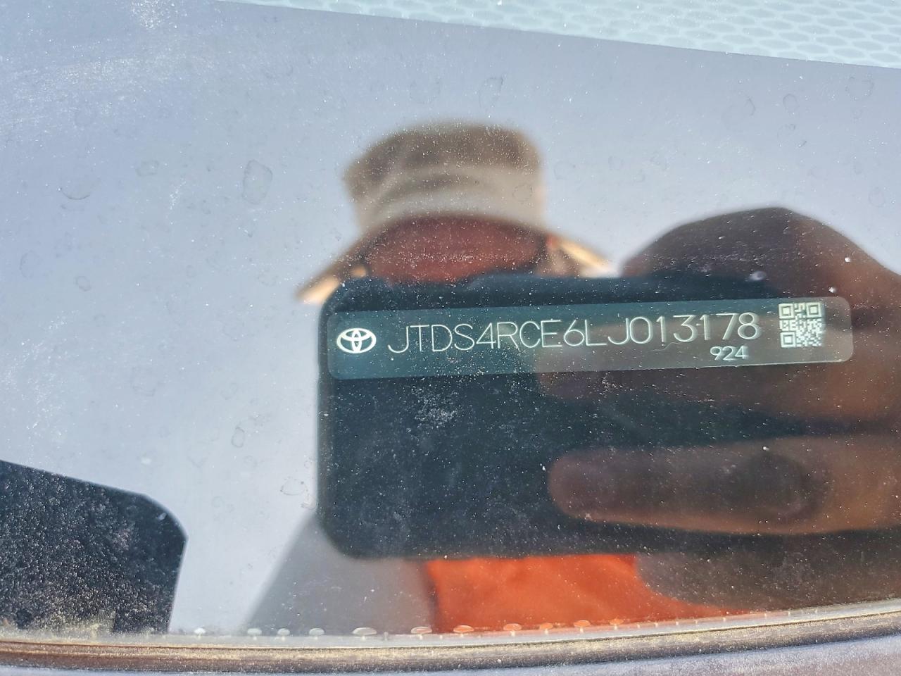 2020 TOYOTA COROLLA SE photo 25